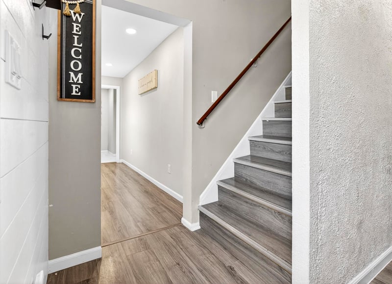 327 7th Ave, Oshkosh, WI 54902