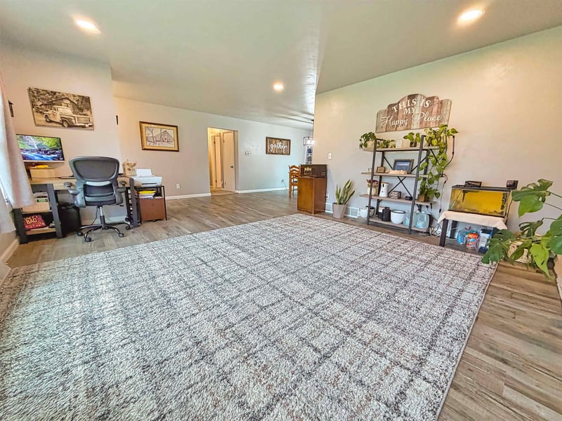2623 Oakcrest Dr, Neenah, WI 54956-4322