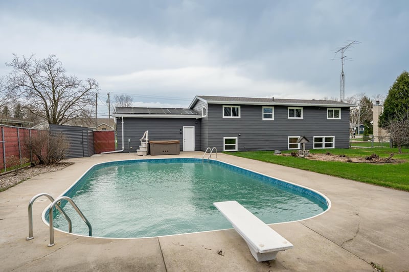 4607 Capitol Dr, Appleton, WI 54914