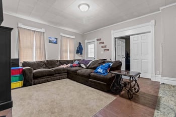 326 6th Ave, Oshkosh, WI 54902-5912