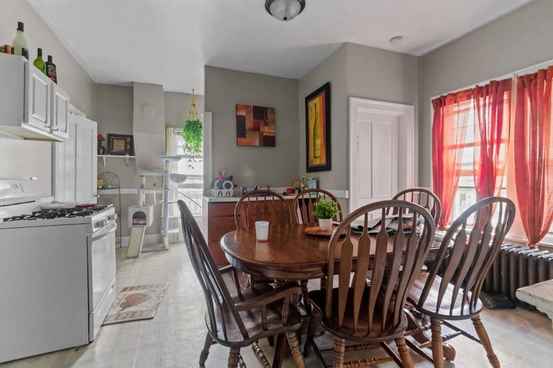 326 6th Ave, Oshkosh, WI 54902-5912