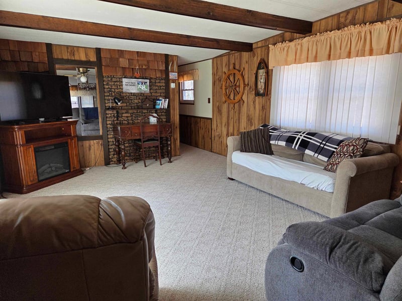 11537 Kalies Shady Ln, Crivitz, WI 54114-8912