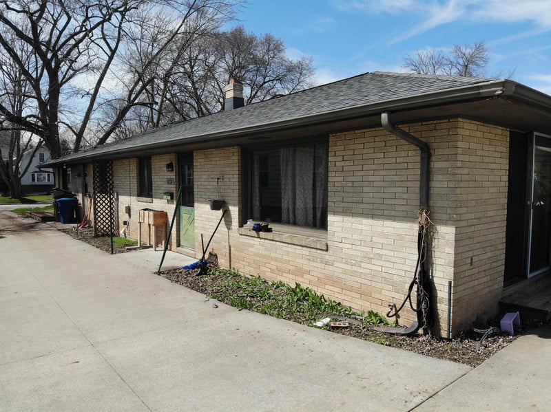 637 State St, Menasha, WI 54952-2343