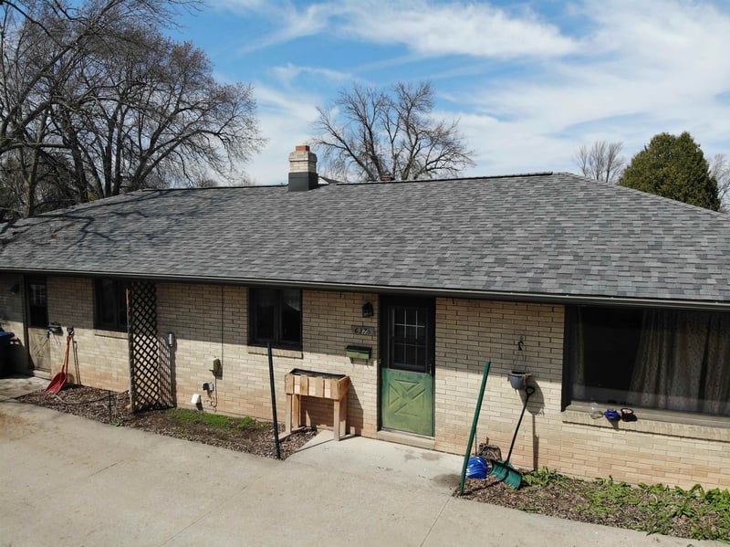 637 State St, Menasha, WI 54952-2343