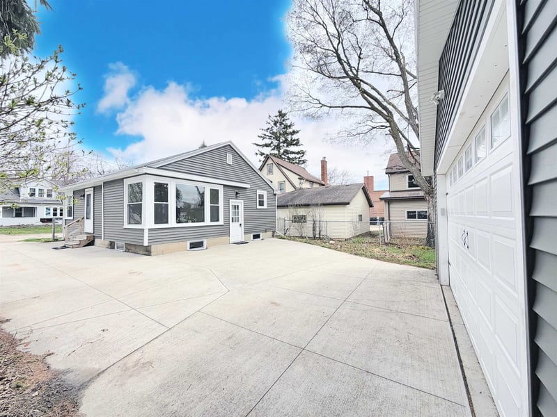 225 Circle St, Appleton, WI 54911