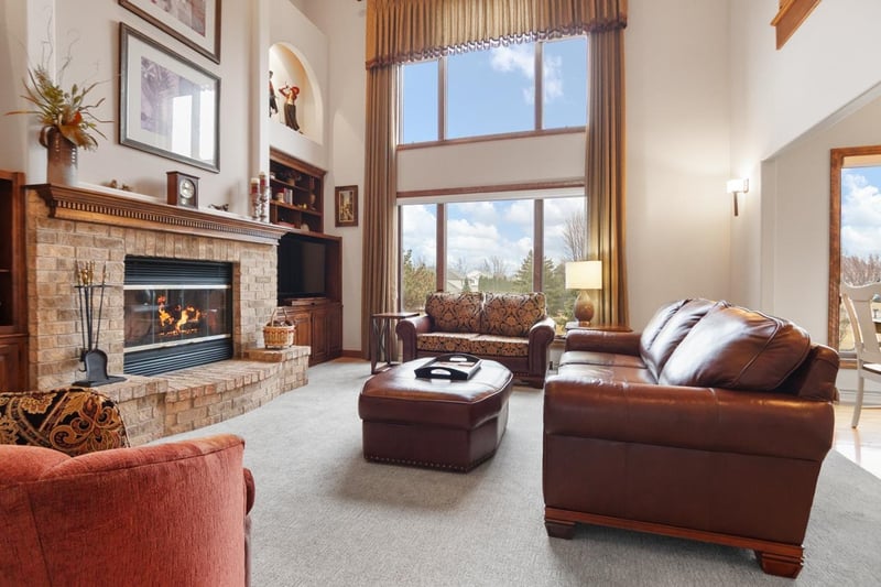 617 Apple Creek Rd, Appleton, WI 54913