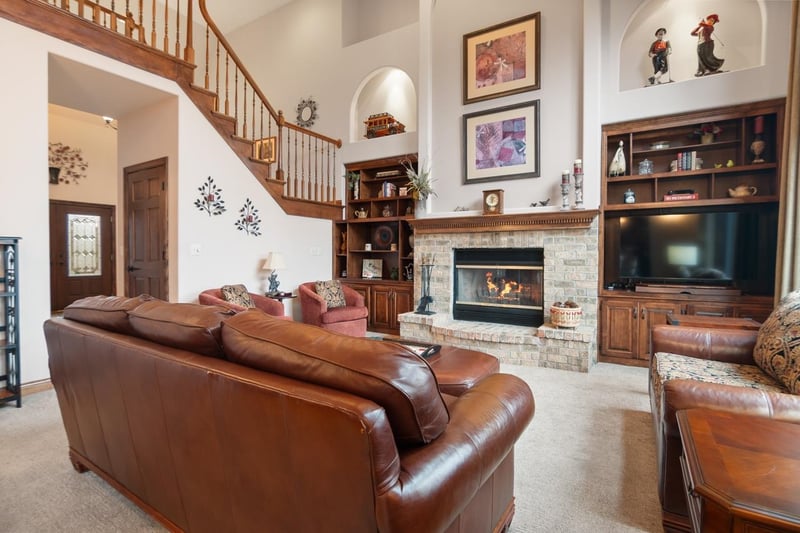 617 Apple Creek Rd, Appleton, WI 54913