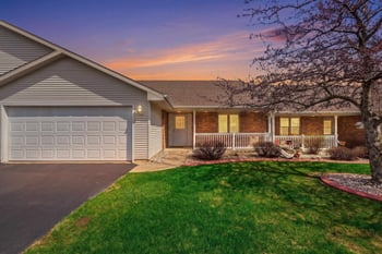 2540 Havenwood Dr #D, Oshkosh, WI 54904