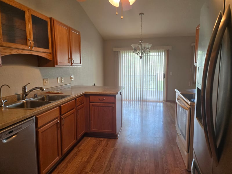 2540 Havenwood Dr #D, Oshkosh, WI 54904