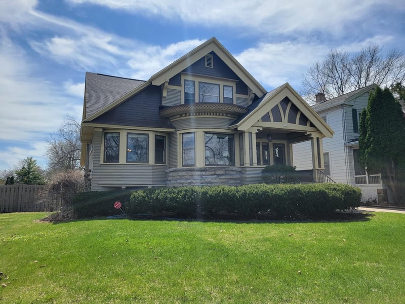 1229 Merritt Ave, Oshkosh, WI 54901