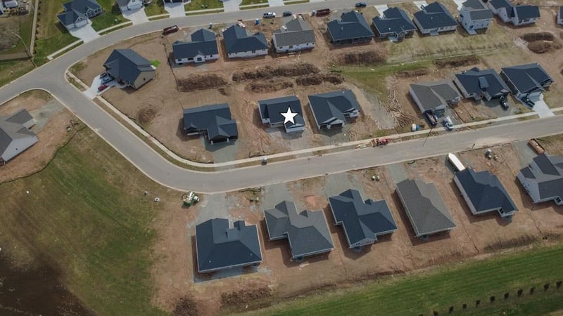 1436 Divinity Dr, De Pere, WI 54115