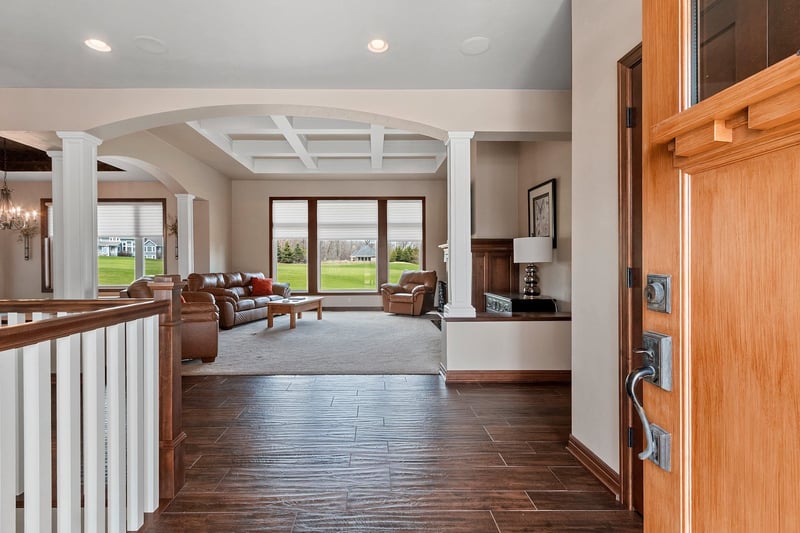 1294 Sedona Cir, Hobart, WI 54115