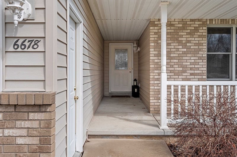 W6678 Emerald Ct, Greenville, WI 54942