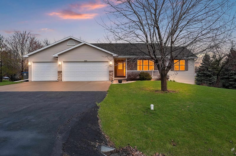 W6678 Emerald Ct, Greenville, WI 54942