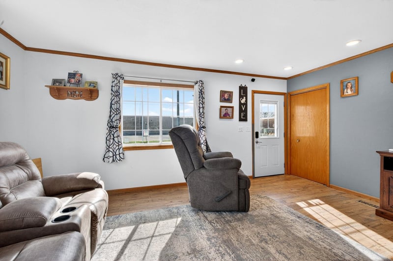 1013 Harrison St, Neenah, WI 54956-3117