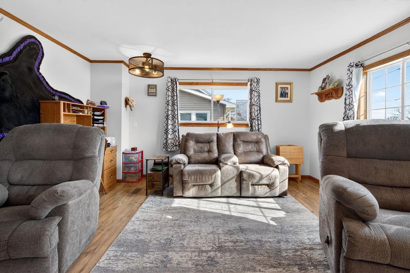 1013 Harrison St, Neenah, WI 54956-3117