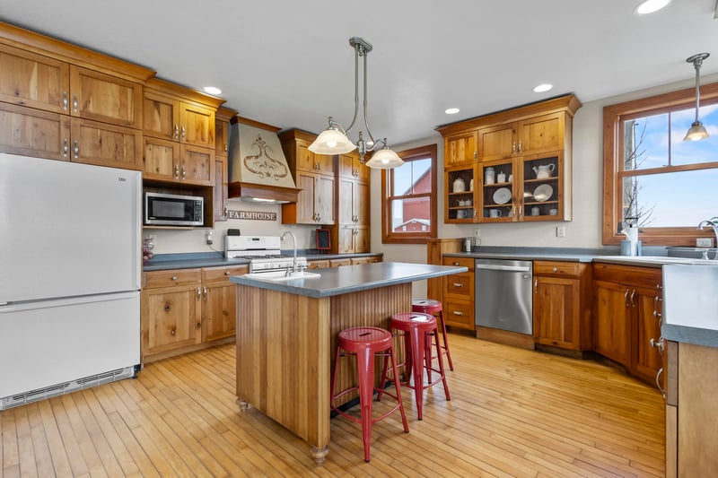 W3665 Faro Springs Rd, Hilbert, WI 54129-9488