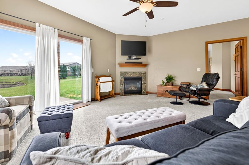 2362 Plank Cir #B, Appleton, WI 54915-7431