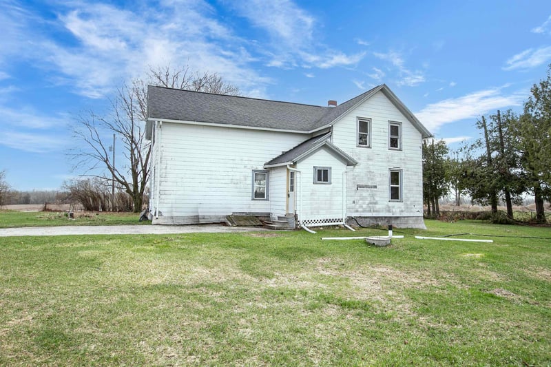 W5136 Brusewitz Rd, Black Creek, WI 54106