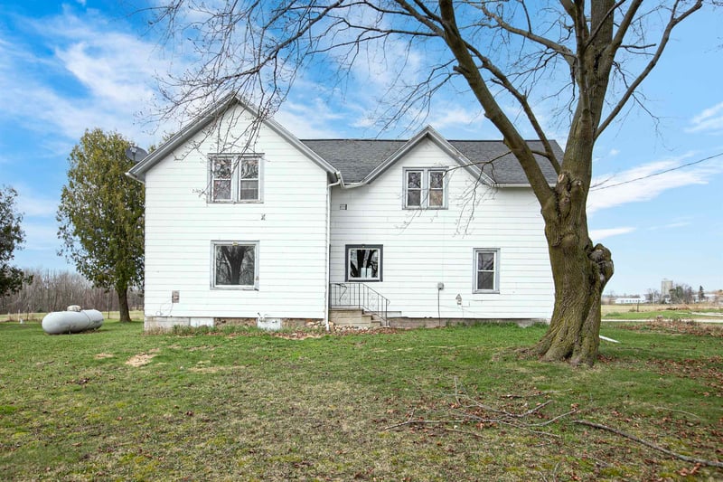W5136 Brusewitz Rd, Black Creek, WI 54106