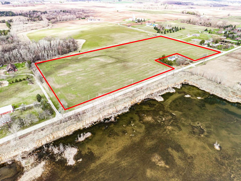 Brusewitz Rd, Black Creek, WI 54106