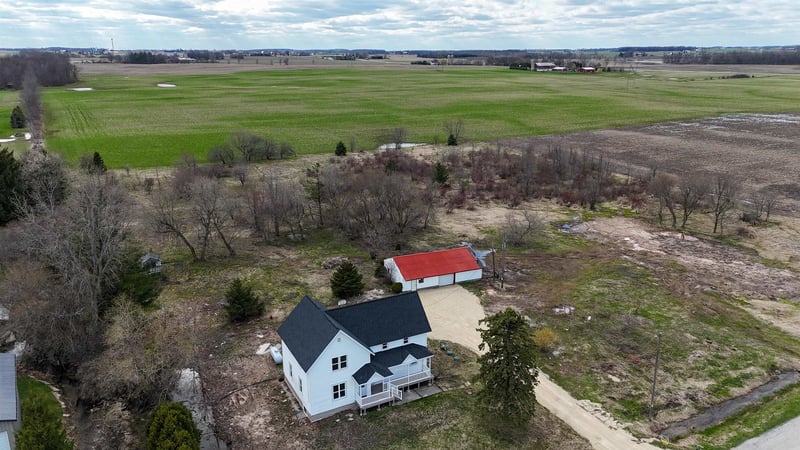 6944 Pleasant View Rd, Greenleaf, WI 54126