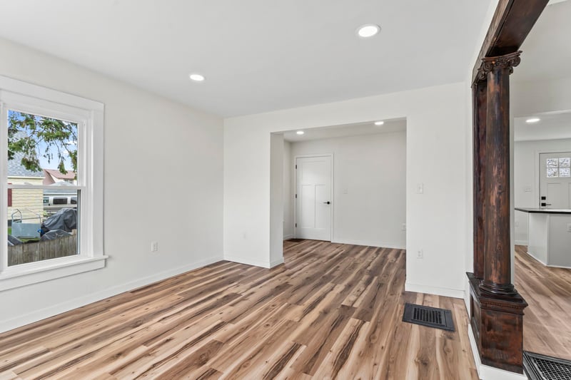 29 Tennessee Ave, Oshkosh, WI 54901