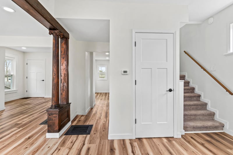 29 Tennessee Ave, Oshkosh, WI 54901