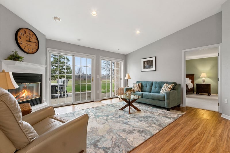 1517 River Pines Dr, Green Bay, WI 54311-5636