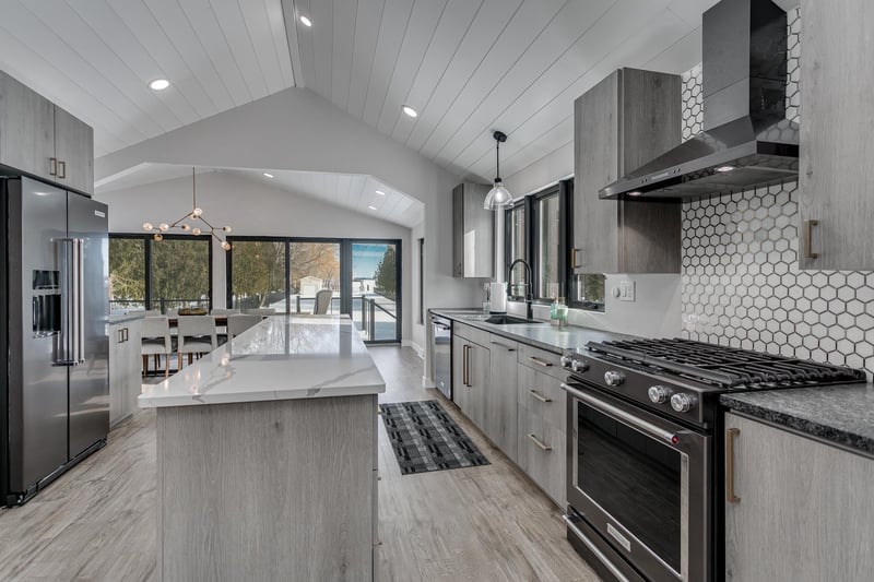 7278 Us Highway 45, Oshkosh, WI 54902