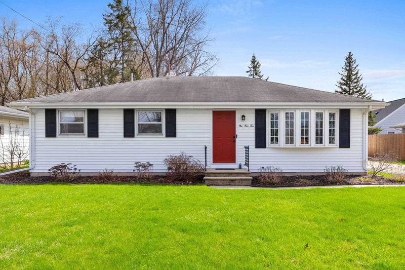 142 Peckham St, Neenah, WI 54956