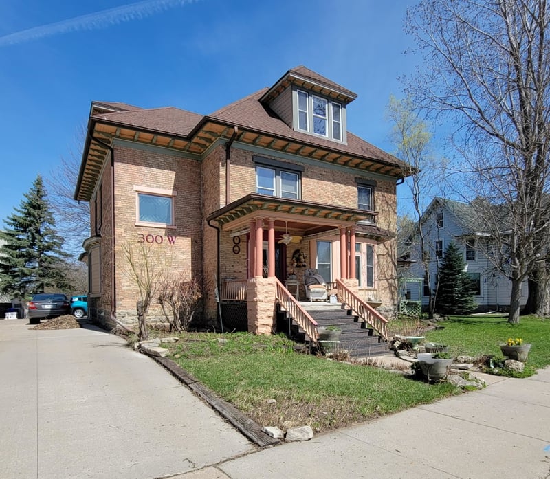 300 Prospect Ave, Appleton, WI 54911