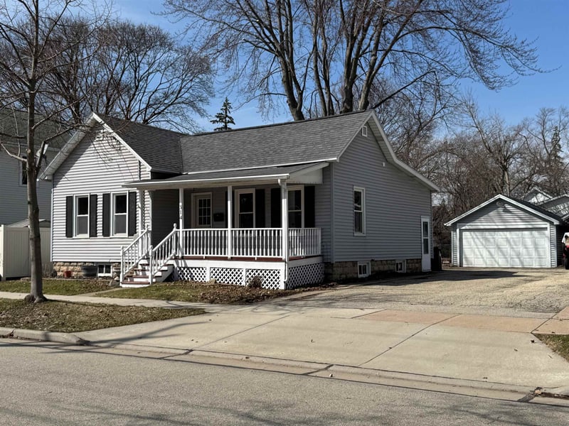 314 Winnebago St, Appleton, WI 54911