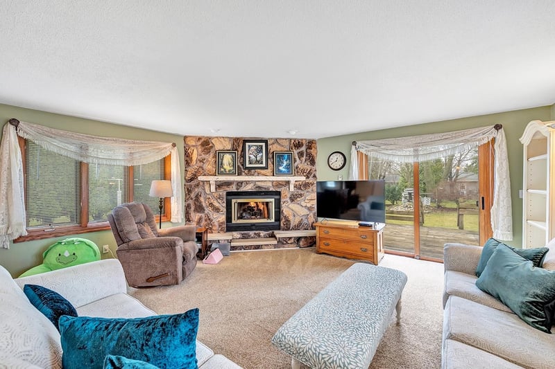 2429 Downy St, Green Bay, WI 54303