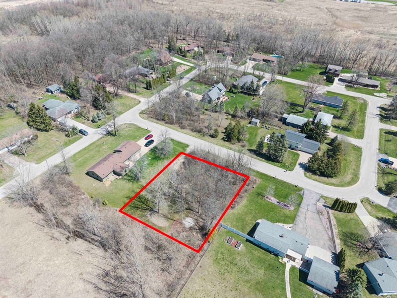 Acorn Rd #33, Neenah, WI 54956