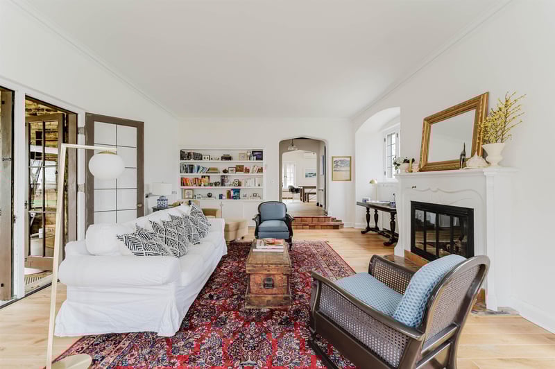 1361 Washington Ave, Oshkosh, WI 54901-5359