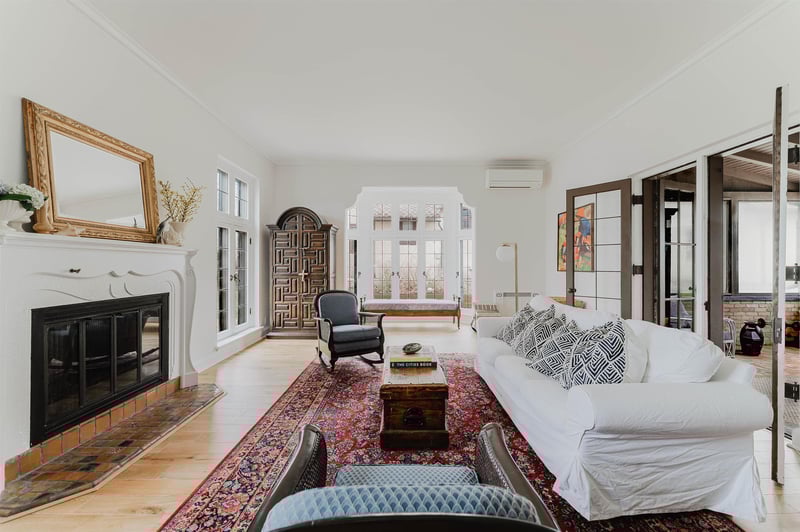 1361 Washington Ave, Oshkosh, WI 54901-5359