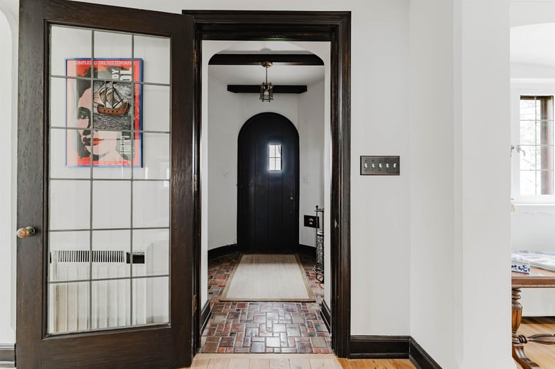 1361 Washington Ave, Oshkosh, WI 54901-5359