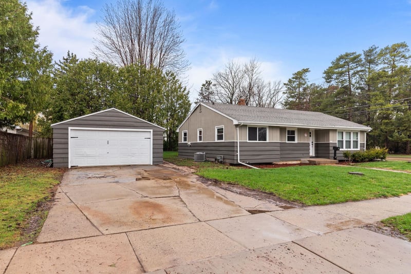 2007 Gladys Ave, Appleton, WI 54915