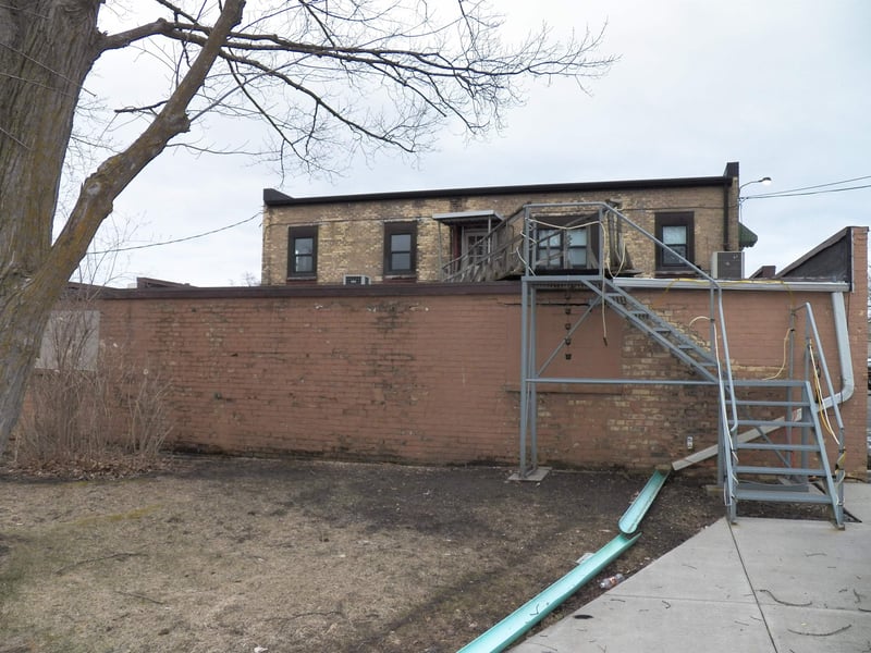 105 Main St, Oconto Falls, WI 54154