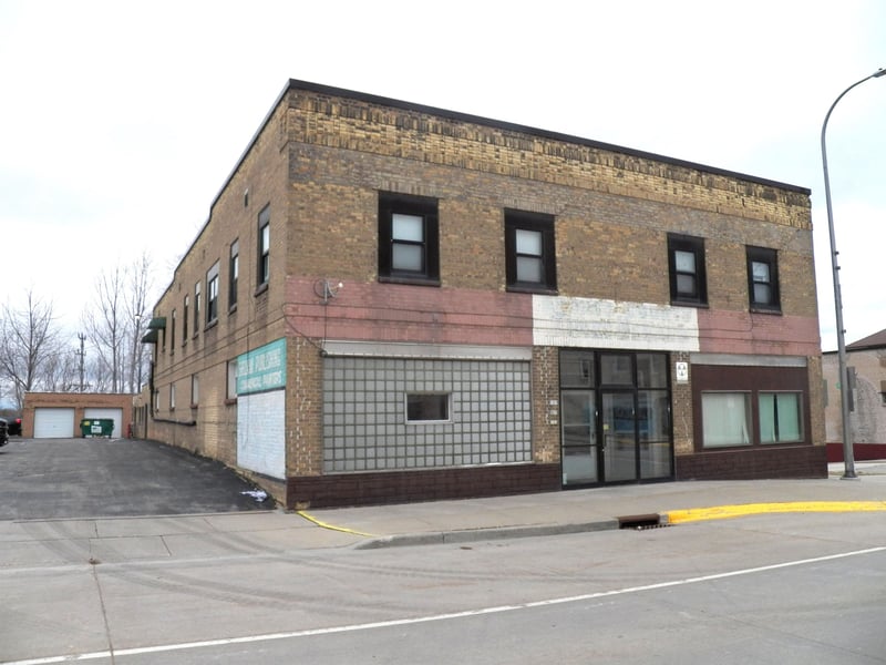 105 Main St, Oconto Falls, WI 54154