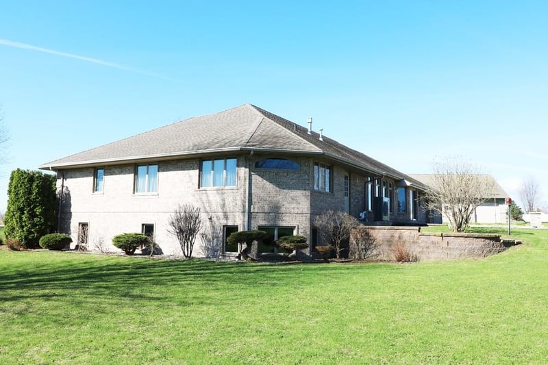 W1652 County Rd J, De Pere, WI 54115