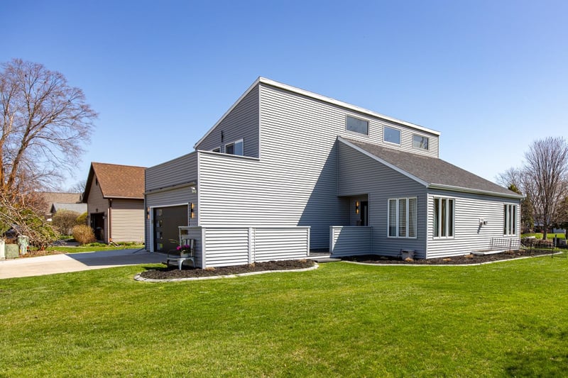 1840 Cliffview Ct, Oshkosh, WI 54901