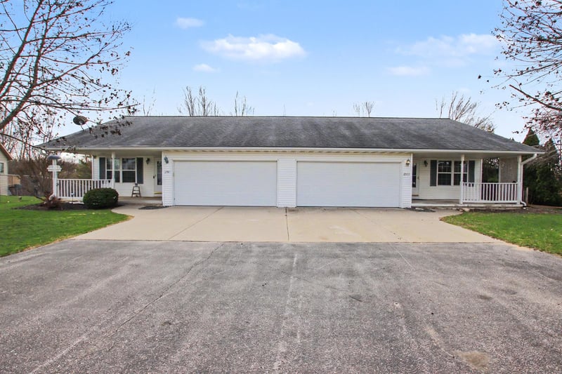 2941 Popplewood Ct, Suamico, WI 51473