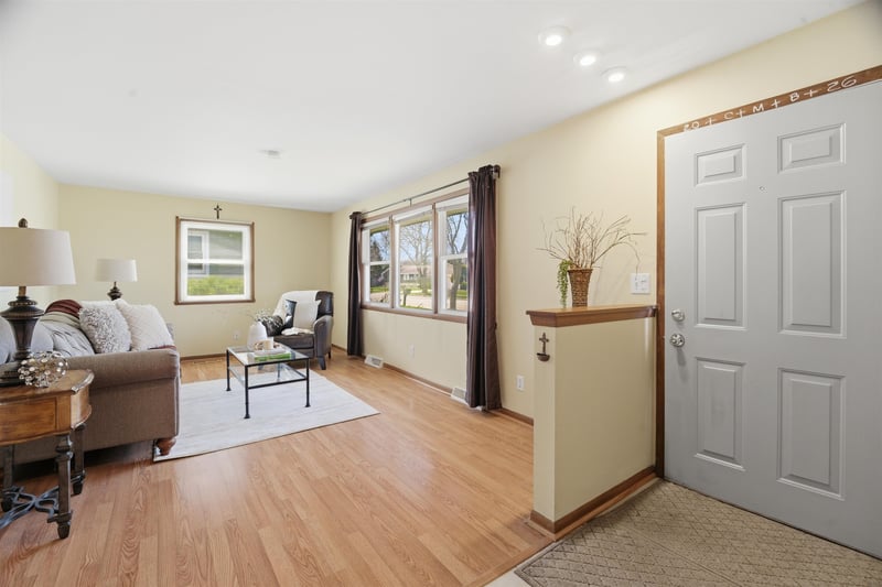 612 Matthias St, Appleton, WI 54915