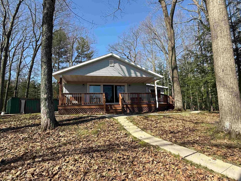 N6818 Forest Haven Rd, Shawano, WI 54166