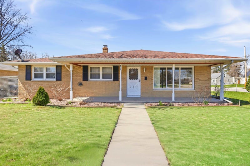 831 Danz Ave, Green Bay, WI 54302