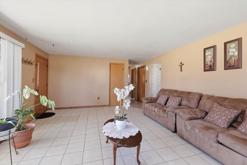 831 Danz Ave, Green Bay, WI 54302