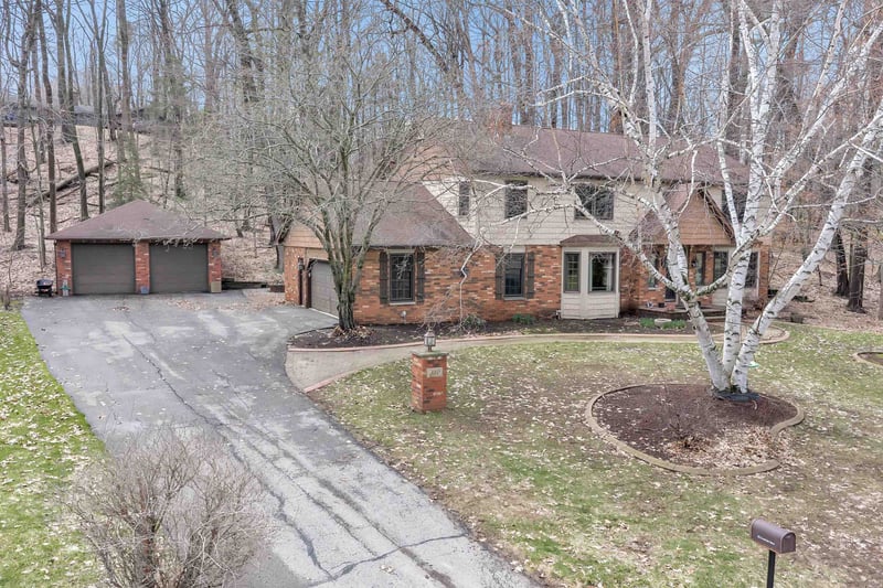 382 Ellortina Cir, Green Bay, WI 54302-4303