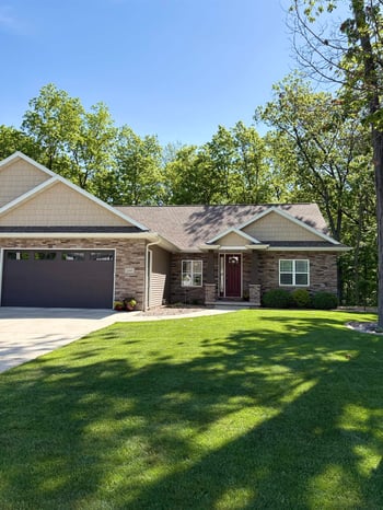 2960 Bally Bunion Ln, Green Bay, WI 54311